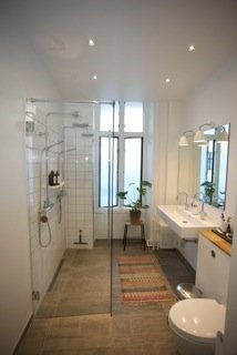 Nyrenoveret badeværelse på Sjælland - Casa Concept Murerfirma